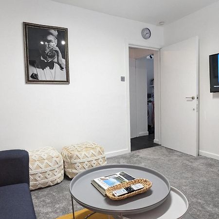 Charming & Quaint Old Compton Apartamento - Quiet Guests Only Allowed, No Parties Allowed, Over 25 Years Old Or Families London Exterior foto