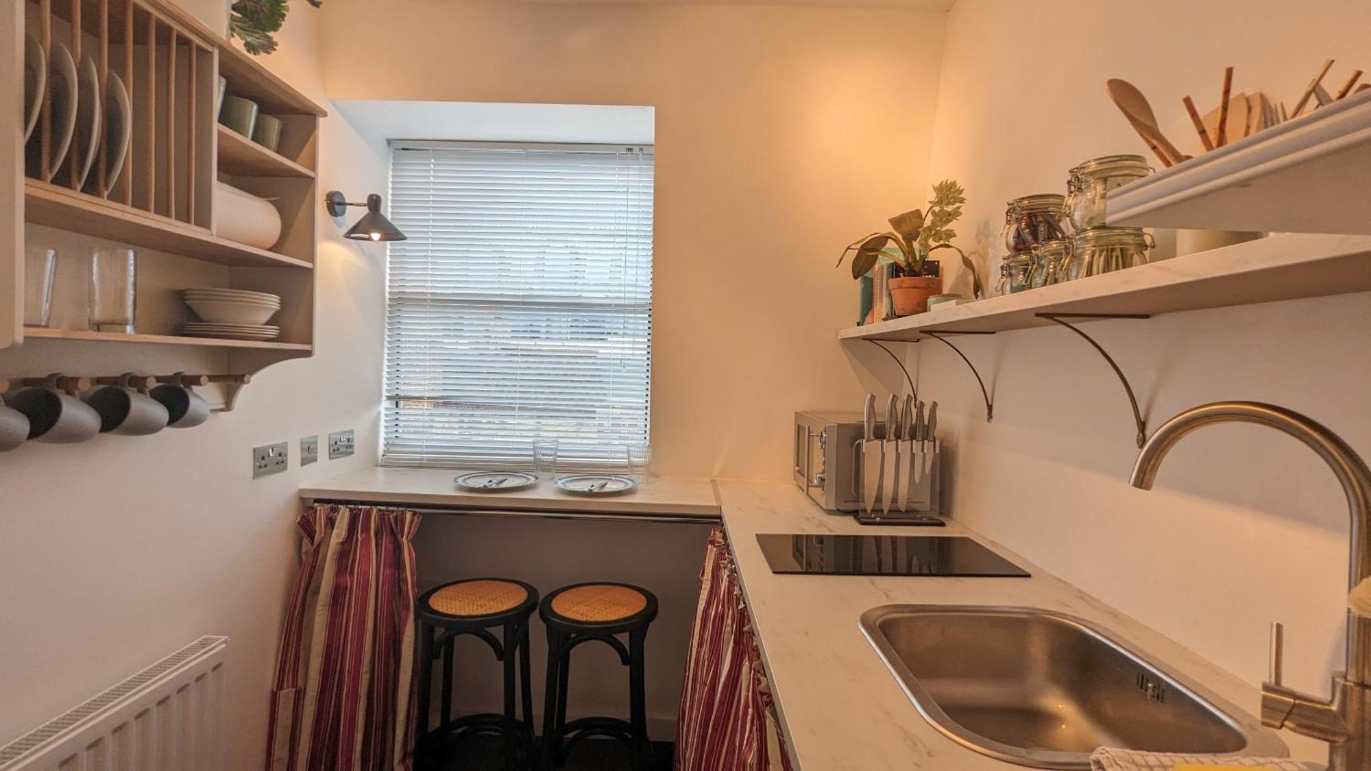 Charming & Quaint Old Compton Apartamento - Quiet Guests Only Allowed, No Parties Allowed, Over 25 Years Old Or Families London Exterior foto