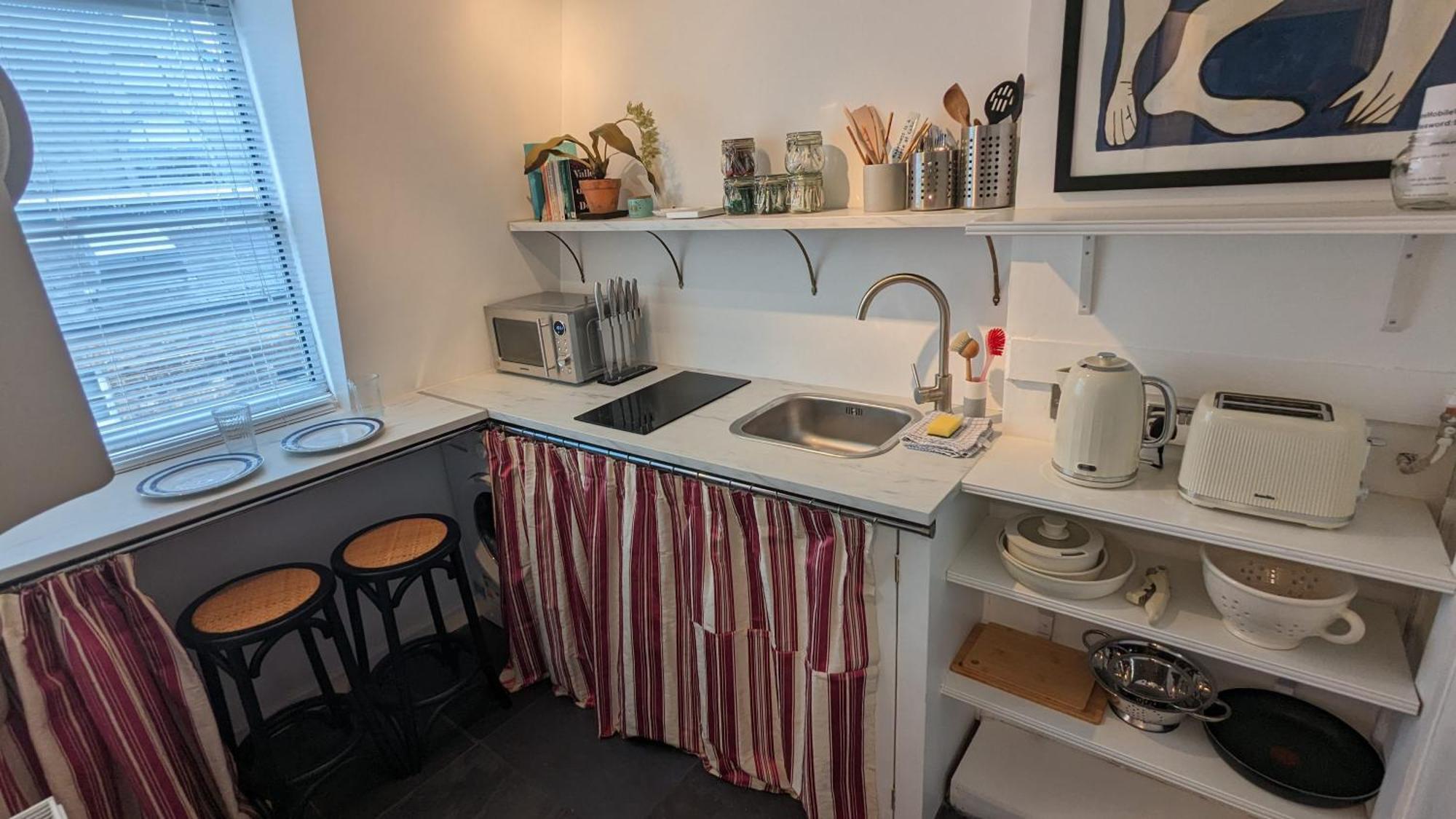 Charming & Quaint Old Compton Apartamento - Quiet Guests Only Allowed, No Parties Allowed, Over 25 Years Old Or Families London Exterior foto