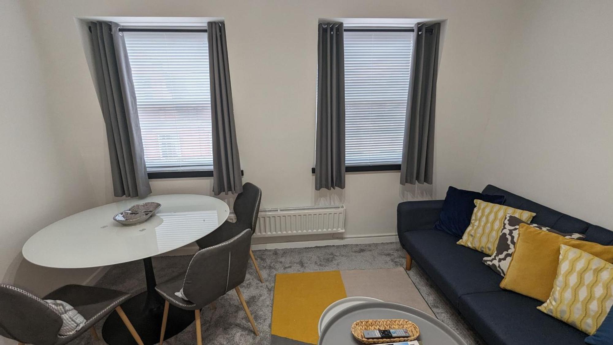 Charming & Quaint Old Compton Apartamento - Quiet Guests Only Allowed, No Parties Allowed, Over 25 Years Old Or Families London Exterior foto